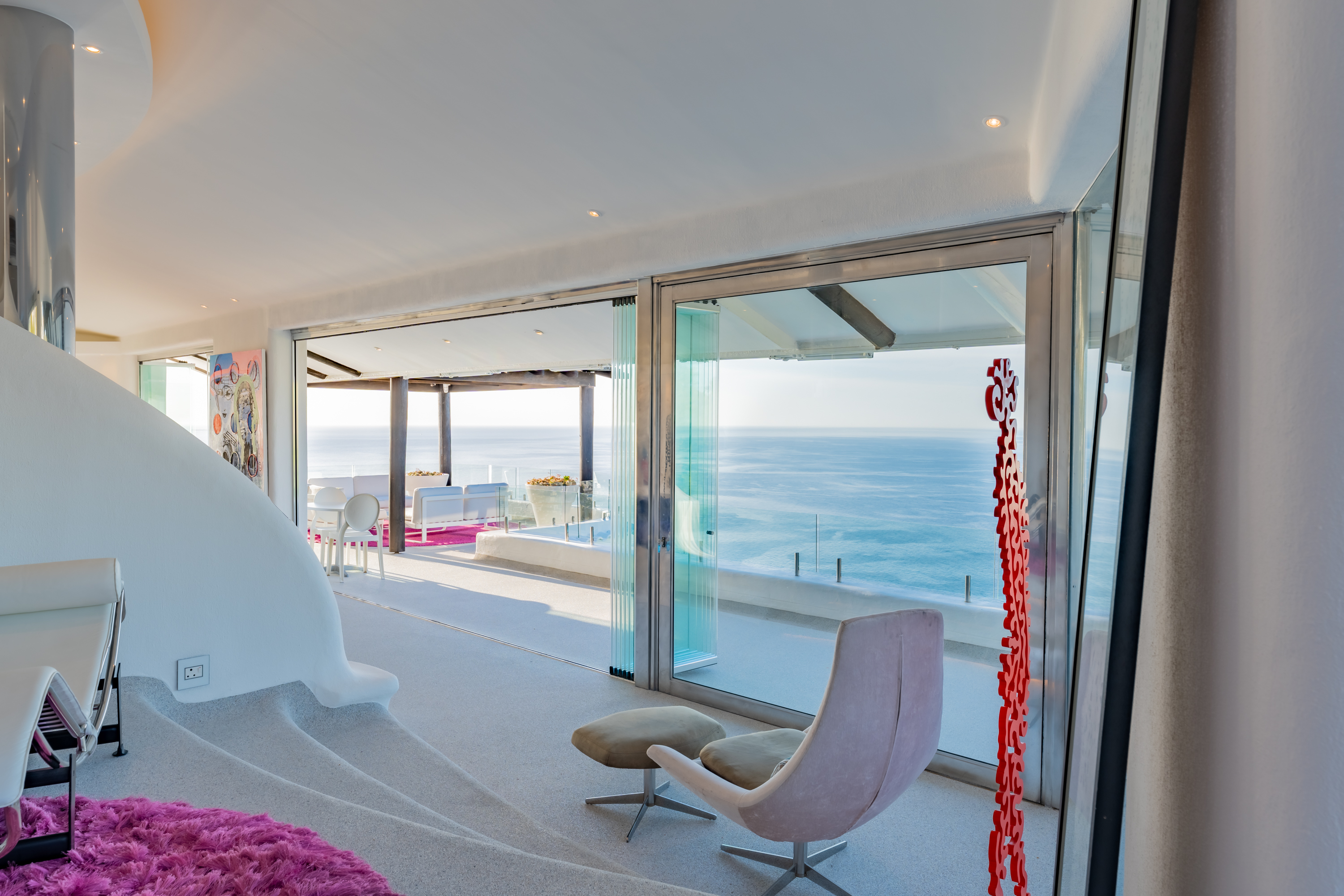 6 Bedroom Property for Sale in Bantry Bay Western Cape